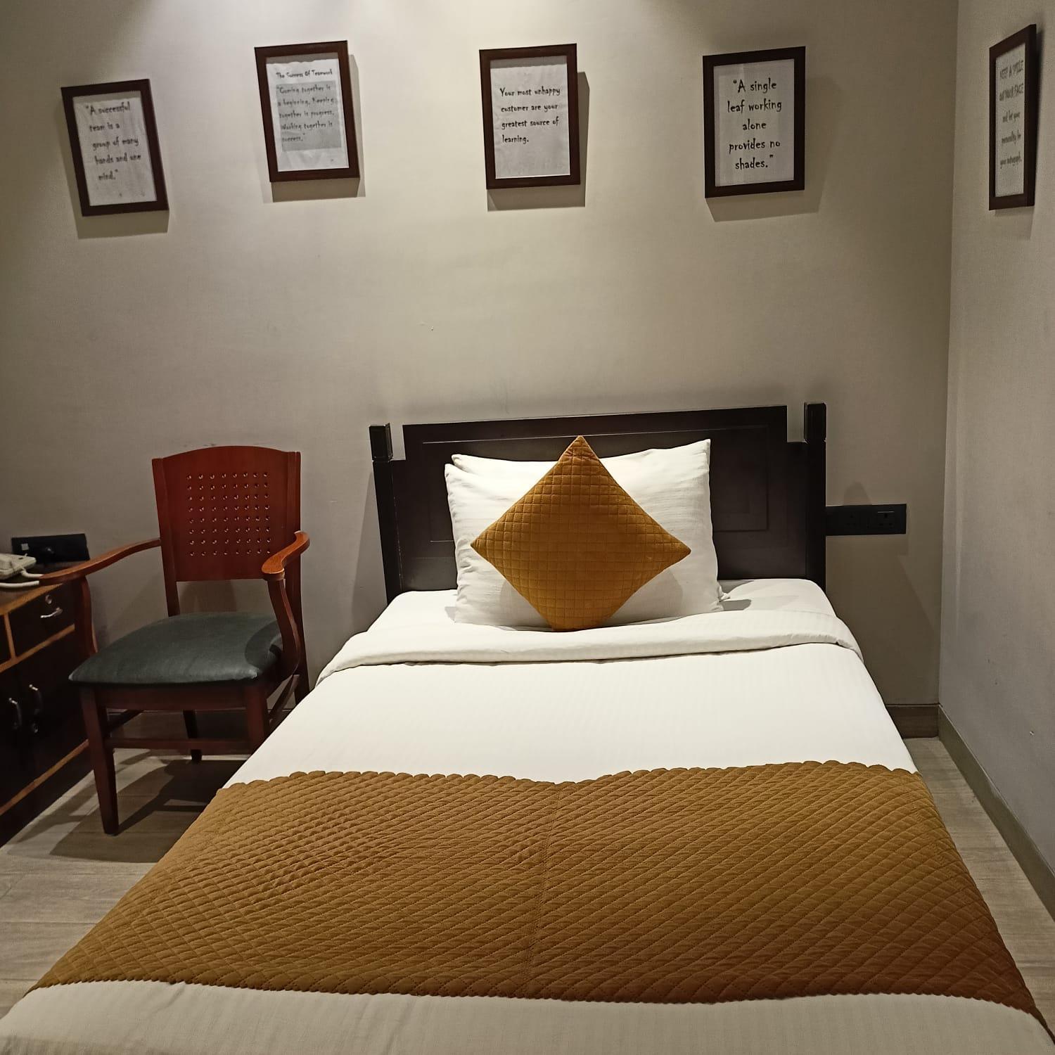 Cosy Grand, Chanakyapuri By The Cosy 4*